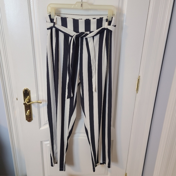 Boohoo Striped Culotte Dress Pants Black and White Plus Size 20 - Picture 2 of 9